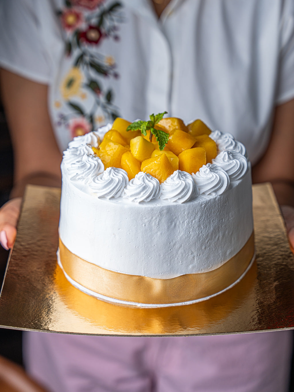 Vanilla Mango Cake